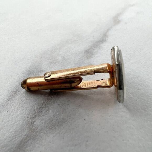 Vintage Mother of Pearl Single Cufflink - Picture 6 of 6